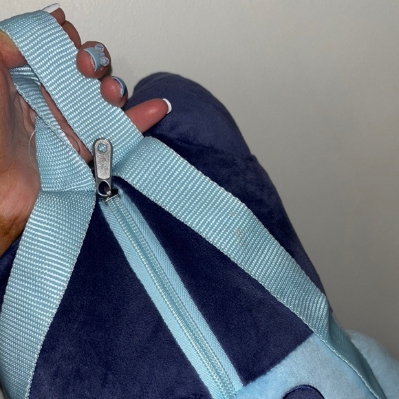 Bluey plush book bag - Picture 9 of 9